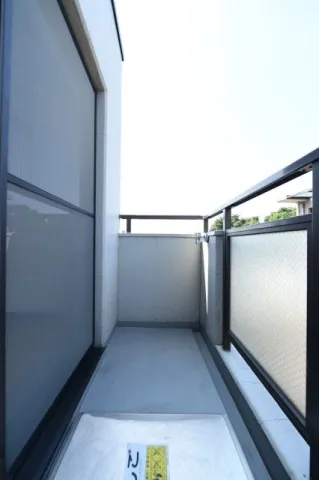 Higashi-Koenji Amflat - Interior - ["Composite material", "Glass", "Grey"]