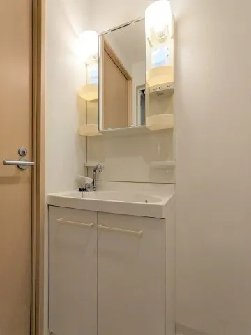 Garden Yoyogi Hachiman - Interior - ["Bathroom Sink", "Plumbing fixture", "Wall"]