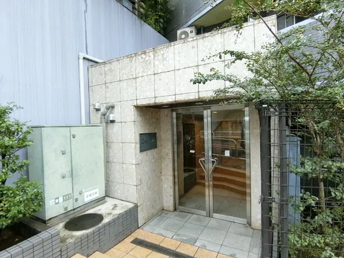 Grandeur Mejiro Nishi - Exterior - ["Plant", "Building", "Fixture"]