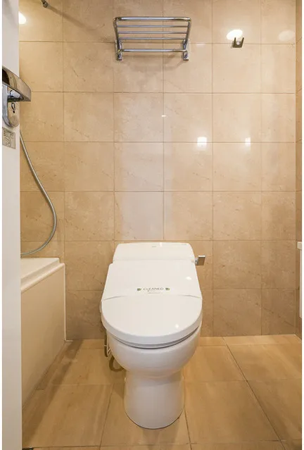 Frontier Residence The Tower Shinagawa - Interior - ["Toilet seat", "Bathroom", "Toilet"]