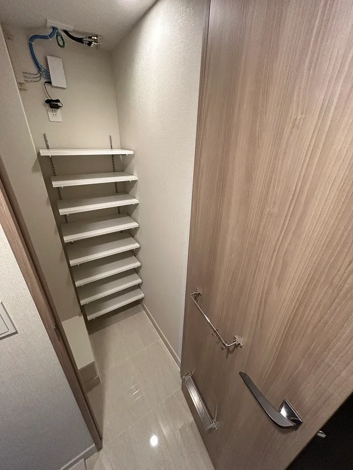 Blanchiesta Kiba - Interior - ["Wood", "Flooring", "Floor"]