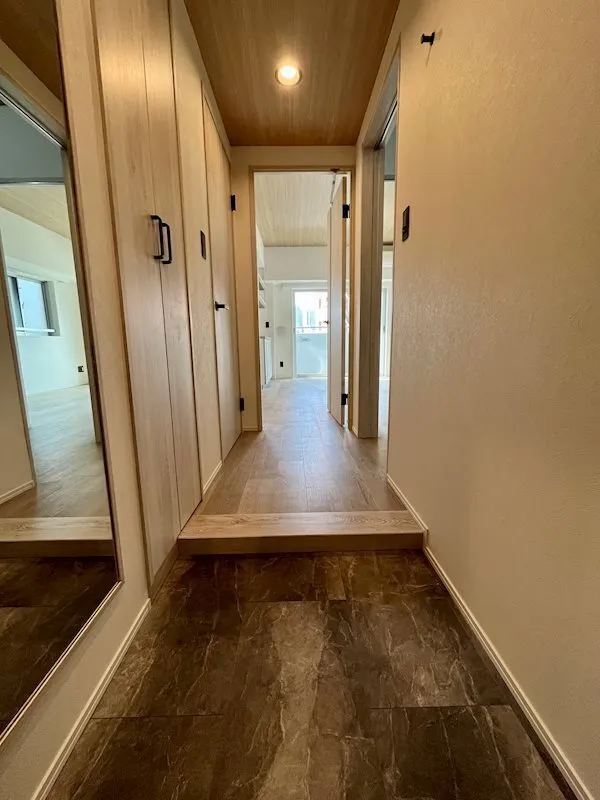 Residia Hiroo Ⅱ - Interior - ["Flooring", "Floor", "Wood"]