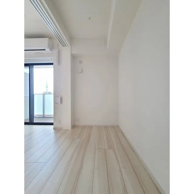 CAVANA Nishi-Oshima - Interior - ["Window", "Building", "Wood"]