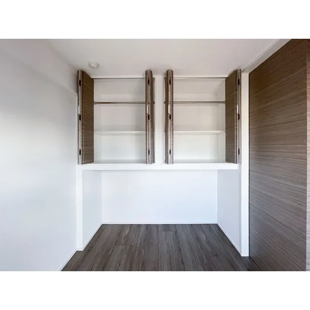 Zinnia Asakusa - Interior - ["Building", "Rectangle", "Shelving"]