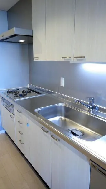 Park Avenue Jinnan - Interior - ["Tap", "Kitchen sink", "Cabinetry"]