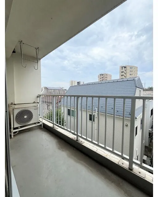 Kaminakazato Heights - Interior - ["Floor", "Apartment", "Flooring"]