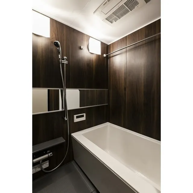 Doue Tsukishima II - Interior - ["Flooring", "Interior design", "Plumbing fixture"]