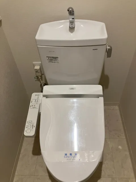 Cosmo Lead Higashi Nippori - Interior - ["Plumbing fixture", "Toilet seat", "Toilet"]