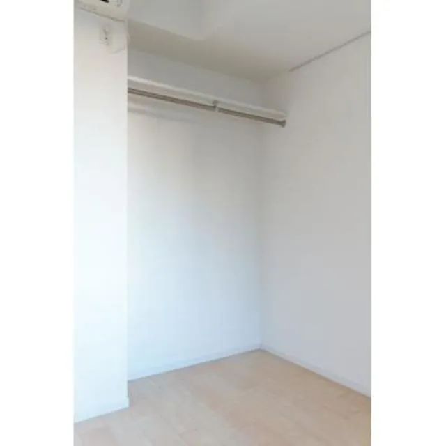 Patio Square Nakano - Interior - ["Property", "Room", "Loft"]