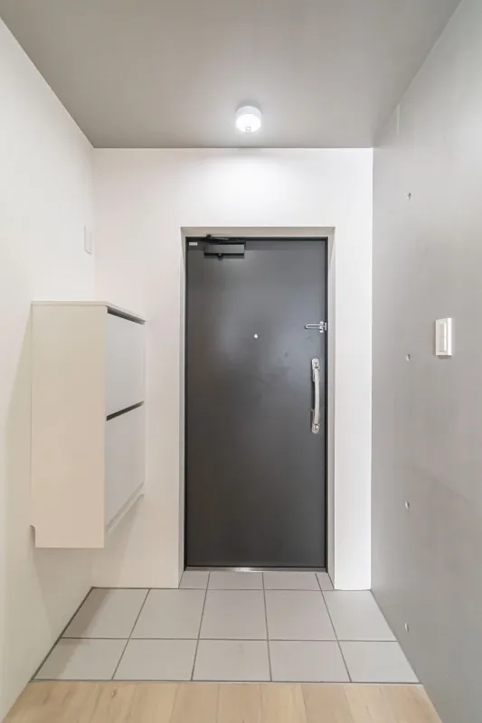 K-Suite Tokyo Toritsu Daigaku - Interior - ["Flooring", "Wall", "Floor"]