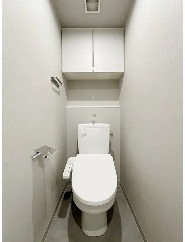 Open Bloom Shibuya Honmachi - Interior - ["Toilet seat", "Toilet", "Plumbing fixture"]