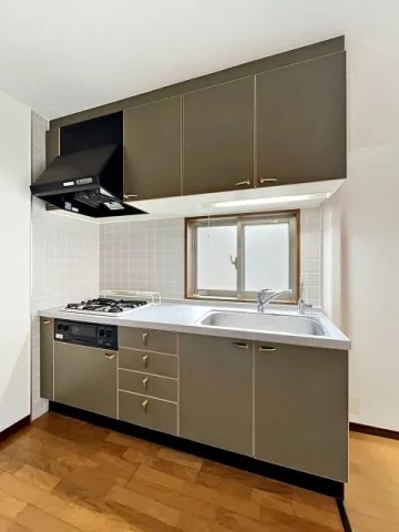 Garden Home Sanno Hills - Interior - ["Kitchen", "Kitchen Appliance", "Cabinetry"]