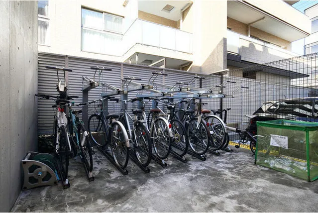 Comforia Himonya - Exterior - ["Bicycle", "Bicycle frame", "Bicycle wheel"]