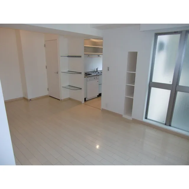 Comforia Nibancho - Interior - ["Cabinetry", "Window", "Building"]