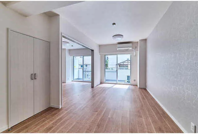 Comforia Takenotsuka East - Interior - ["Flooring", "Floor", "Apartment"]