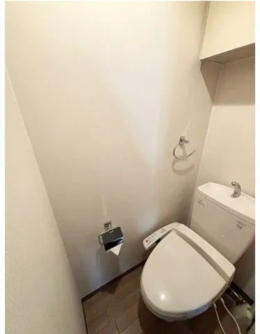 Dolce Kyobashi Ichibankan - Interior - ["Flooring", "Plumbing fixture", "Floor"]