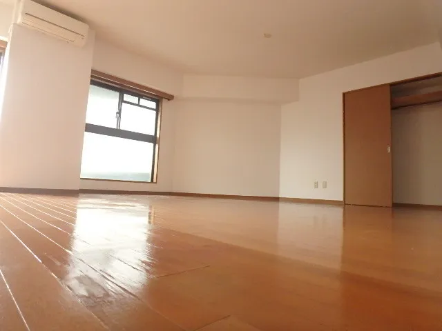 Will Terrace Shindaita - Interior - ["Flooring", "Floor", "Wood flooring"]