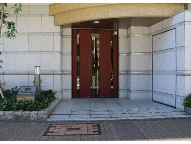 CHARMANT CLASSIC - Exterior - ["Plant", "Building", "Door"]