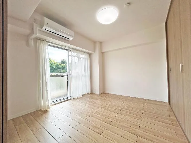 Nikkei Heim Tomioka Room 302