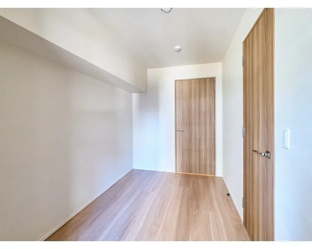 Comforia Liv Nishioshima SOUTH - Interior - ["Flooring", "Floor", "Wood flooring"]