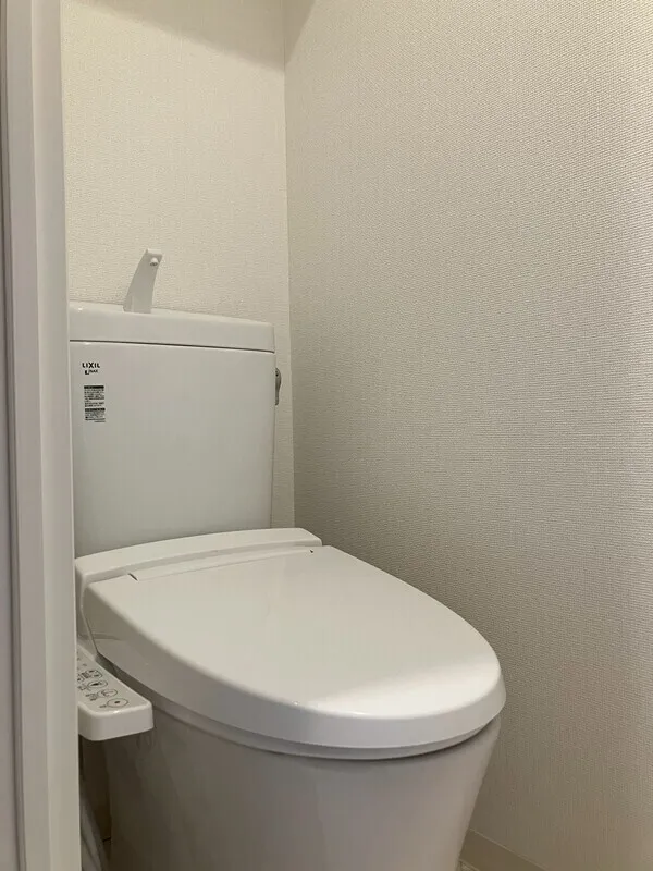Ethid Ichigaya Yakuoji - Interior - ["Toilet seat", "Toilet", "Plumbing fixture"]