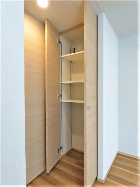Dreams Hatsudai I - Interior - ["Flooring", "Floor", "Wood"]