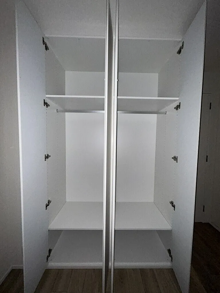 Prime Maison Iriya - Interior - ["Wood", "Wardrobe", "Wood stain"]