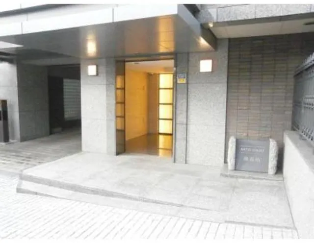 Artis Court Minami Aoyama - Exterior - ["Grey", "Concrete"]