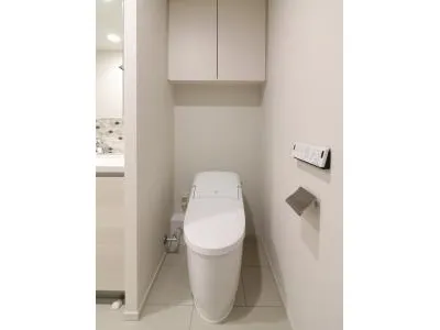 The Park Ones Shibuya Honcho - Interior - ["Plumbing fixture", "Toilet", "Bathroom sink"]