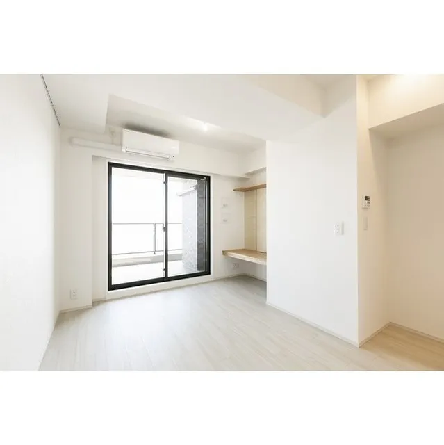 Comforia Nishiogikubo - Interior - ["Window", "Building", "Fixture"]