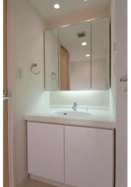 Unison Tower - Interior - ["Flooring", "Floor", "Plumbing fixture"]