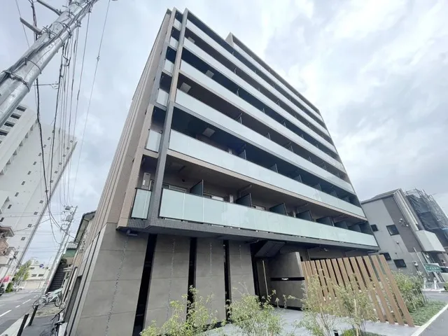 Spacie Senju Ohashi - Exterior - ["Composite material", "Steel", "Brutalist architecture"]