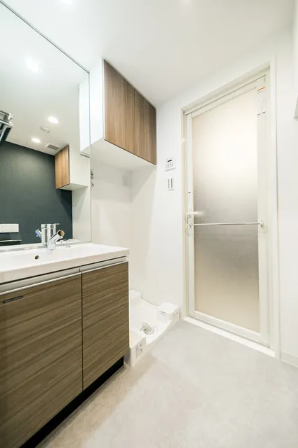 Muni Residence Ueno - Interior - ["Flooring", "Floor", "Interior design"]