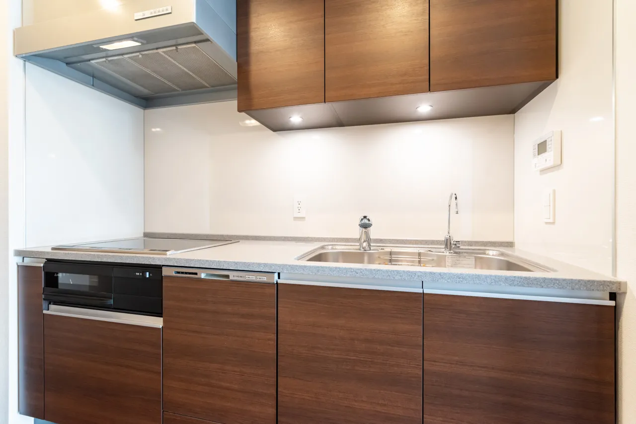 Central Park Tower La Tour Shinjuku - Interior - ["Kitchen", "Flooring", "Kitchen Sink"]