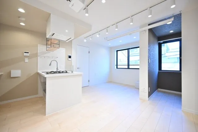 Grand Maison Meguro - Interior - ["Flooring", "Ceiling", "Floor"]