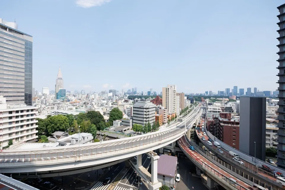 Hmlet Shinjuku Tower - Interior - ["Urban area", "Daytime", "Building"]