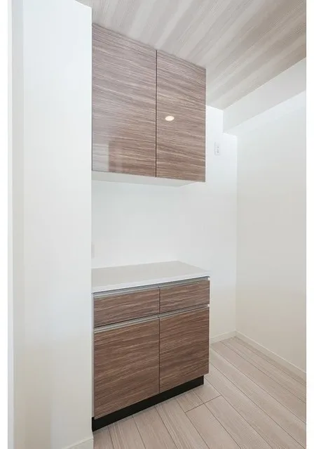 Comforia Liv Bunkyo Gokokuji - Interior - ["Wood", "Flooring", "Cabinetry"]