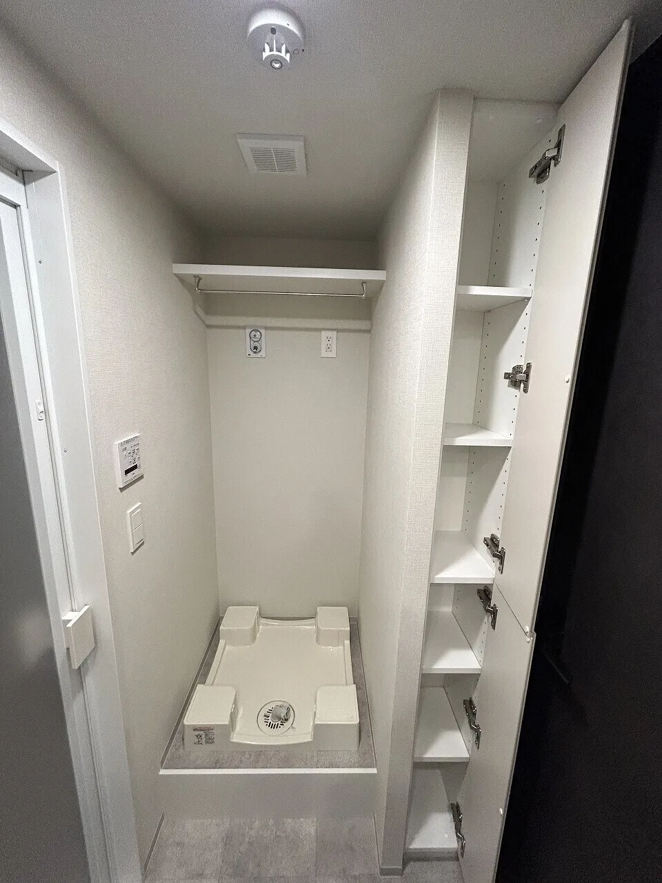 Blanchiesta Kiba - Interior - ["Flooring", "Floor", "Tile Flooring"]