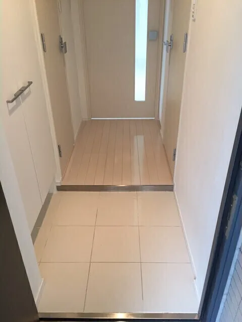 BPR Residence Yoyogi Hatsudai - Interior - ["Flooring", "Floor", "Tile Flooring"]
