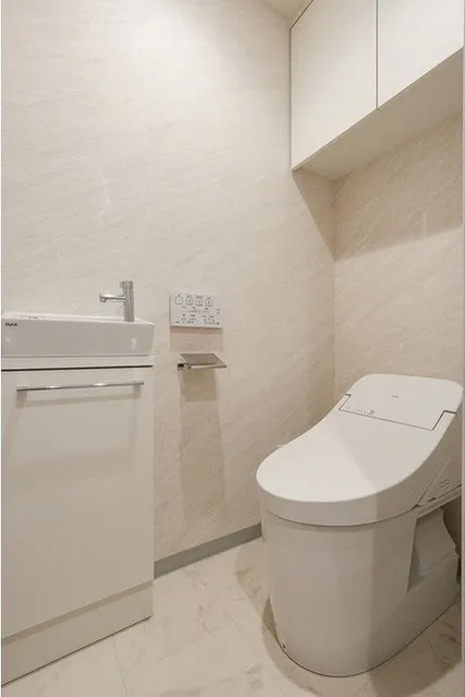 Comforia Liv Bunkyo Gokokuji - Interior - ["Flooring", "Plumbing fixture", "Floor"]