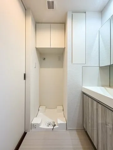Asyl Court Ikegami - Interior - ["Flooring", "Wood", "Floor"]