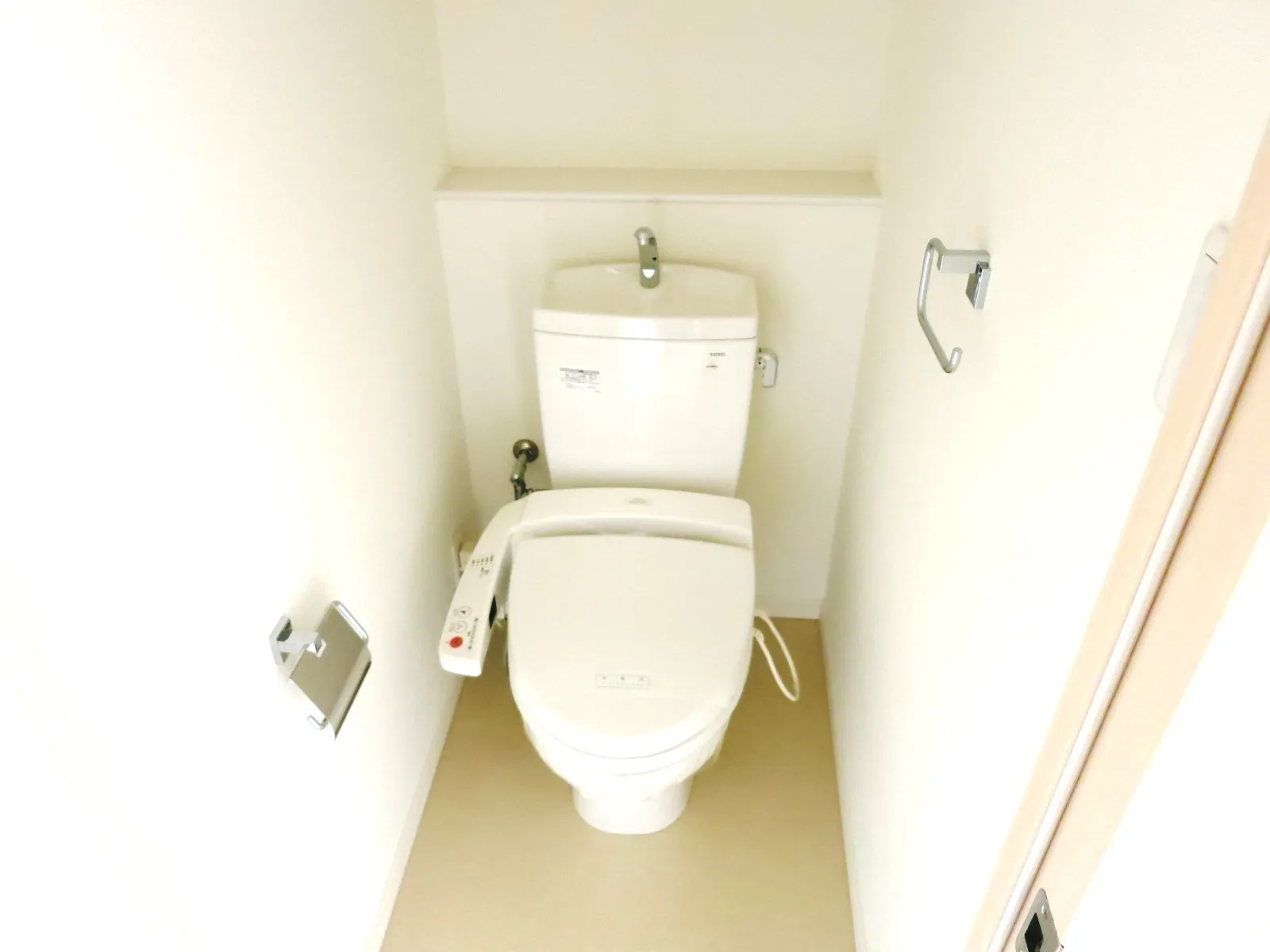 LaQus Residence Higashi-Shinjuku - Interior - ["Toilet seat", "Plumbing fixture", "Toilet"]