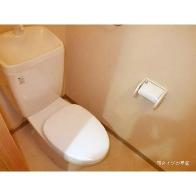 Comforia Ginza East - Interior - ["Toilet", "Wood", "Comfort"]