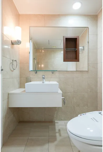 Frontier Residence The Tower Shinagawa - Interior - ["Bathroom", "Interior design", "Plumbing fixture"]