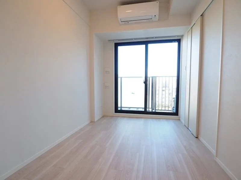 RESIDIA Itabashi Honmachi Place - Interior - ["Window", "Fixture", "Building"]