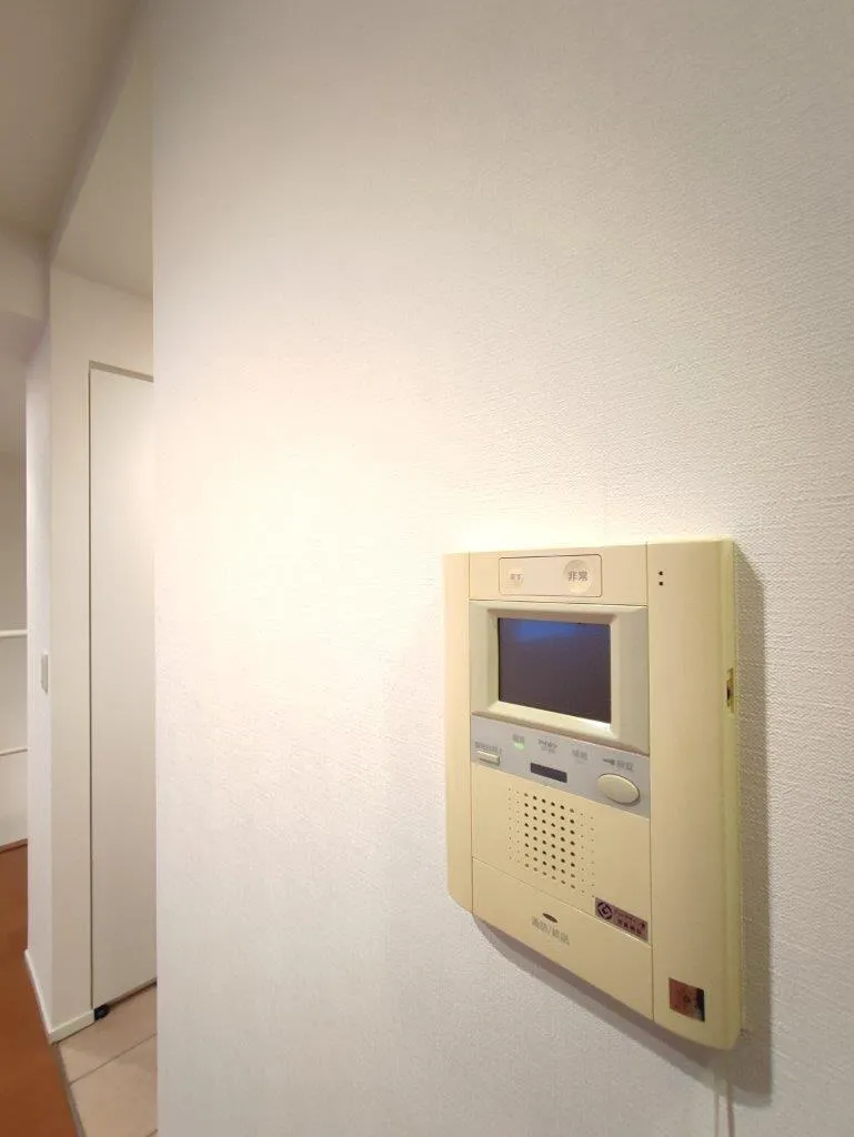 Residence Yoyogi Park - Interior - ["Material property", "Gas", "Wood"]