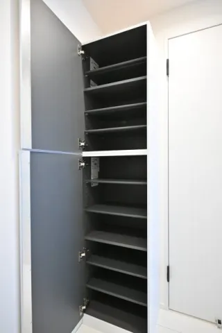 The Residence Nihonbashi - Interior - ["Shelving", "Cupboard", "Silver"]