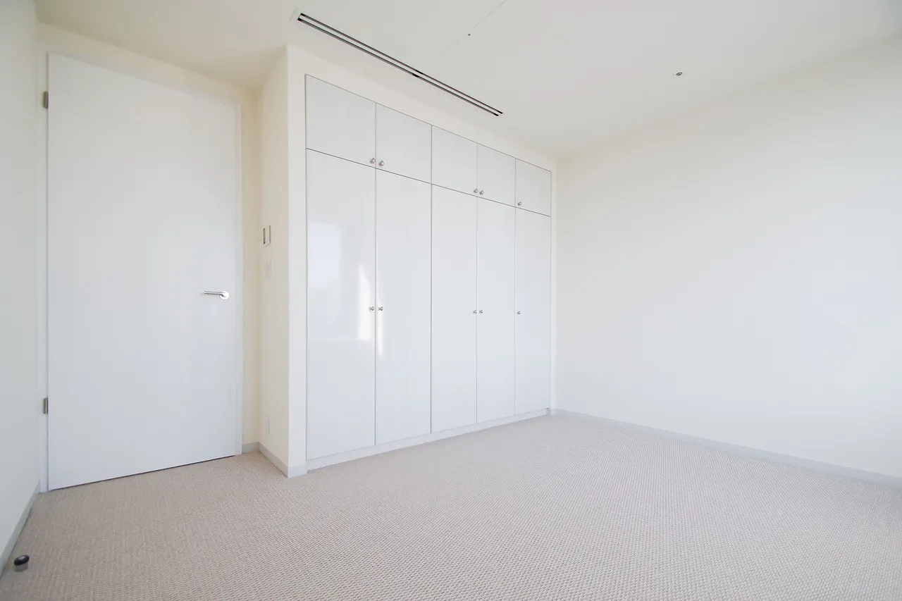 La Tour Shibakoen - Interior - ["Fixture", "Door", "Wood"]