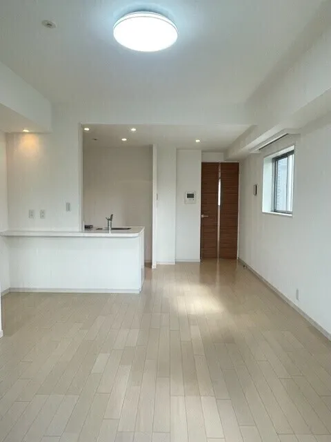 Comforia Kanda Jimbocho - Interior - ["Flooring", "Floor", "Wood"]