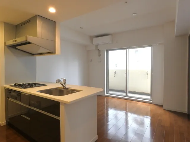 LaSante Gotanda - Interior - ["Apartment", "Kitchen", "Major appliance"]